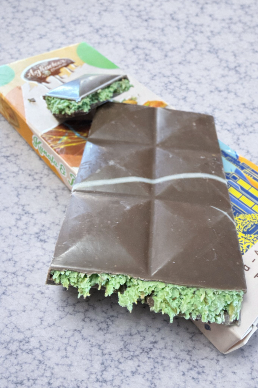 Dubai Pistachio Chocolate Gift Bar - Imported Luxury Edition